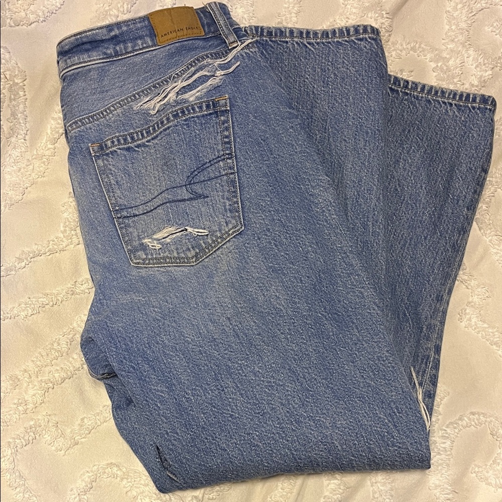American Eagle Straight Leg Jeans